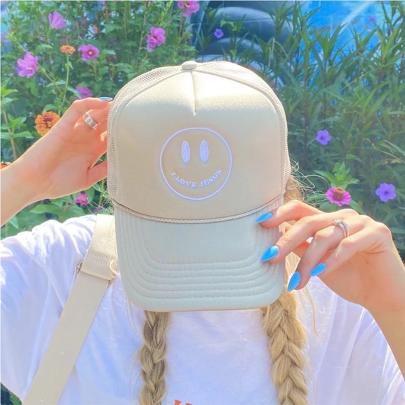 WWJD Accessories - I love Jesus hat